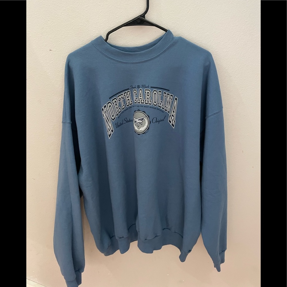 Vintage North Carolina crewneck sweatshirt.